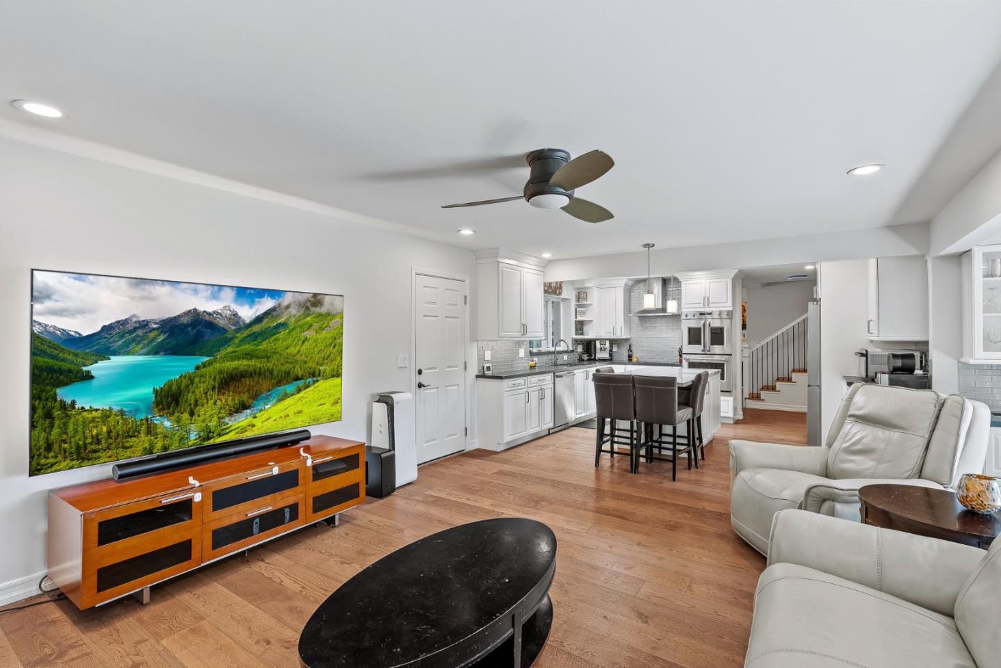Detail Gallery Image 24 of 54 For 5472 Laura Dr, San Jose,  CA 95124 - 5 Beds | 4 Baths