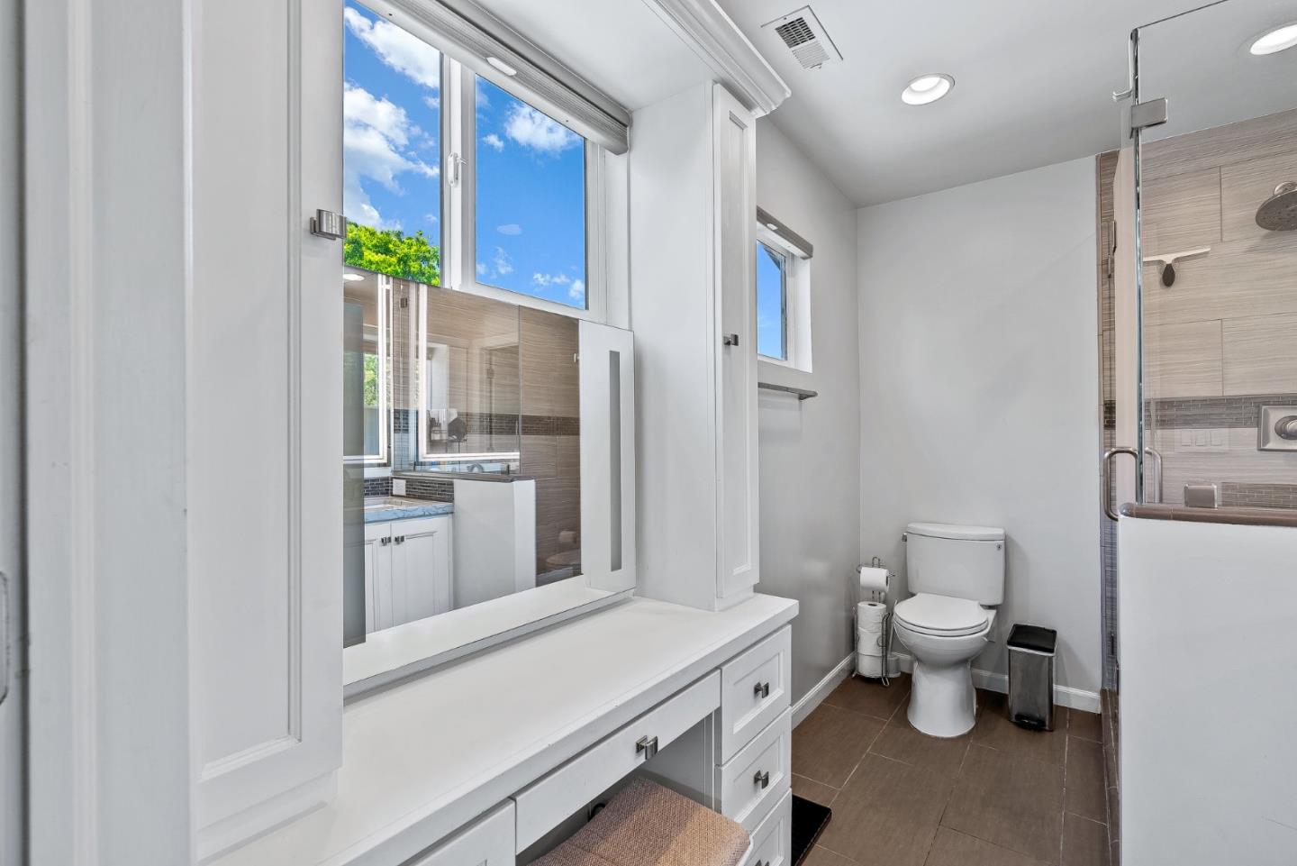 Detail Gallery Image 36 of 54 For 5472 Laura Dr, San Jose,  CA 95124 - 5 Beds | 4 Baths
