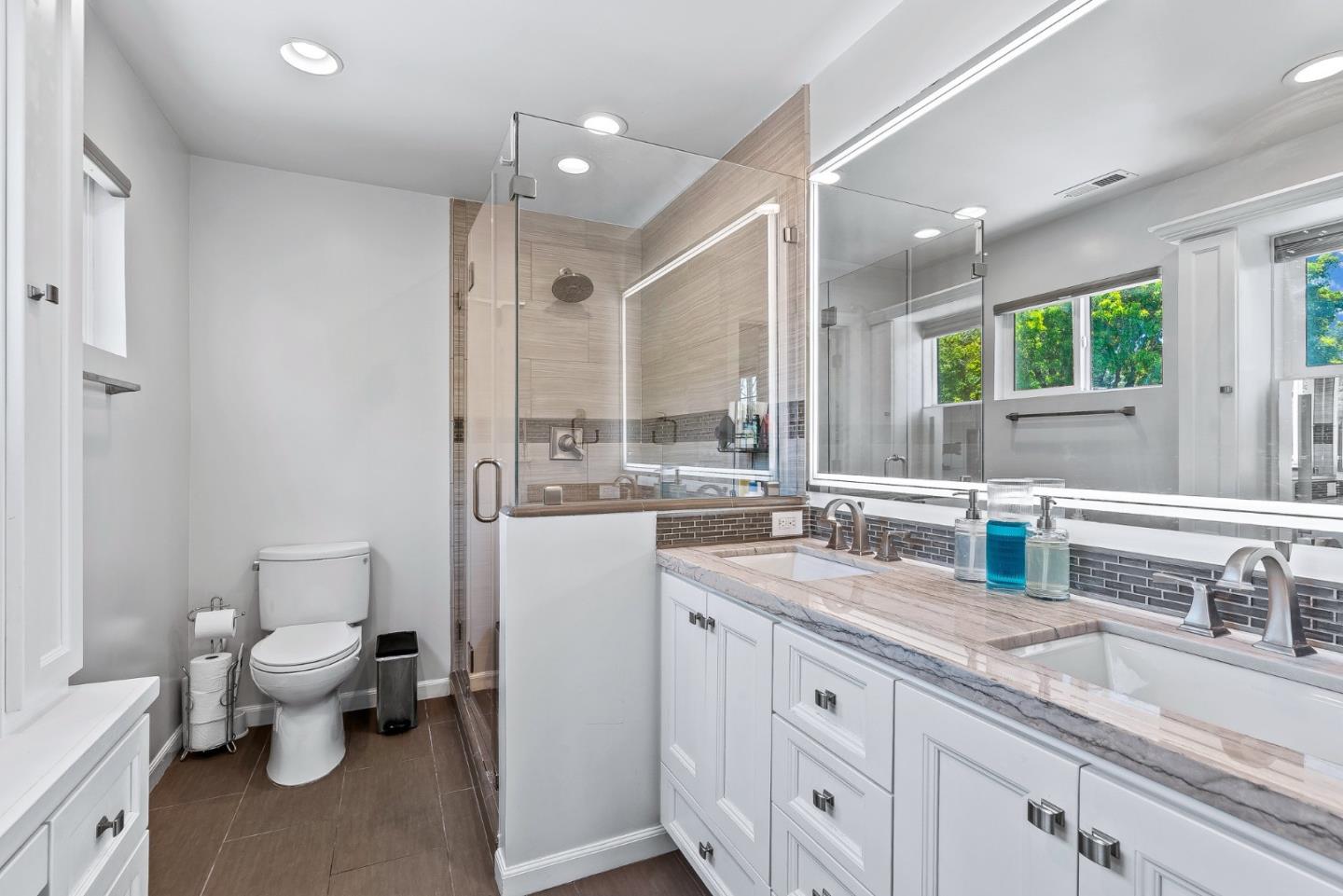 Detail Gallery Image 37 of 54 For 5472 Laura Dr, San Jose,  CA 95124 - 5 Beds | 4 Baths