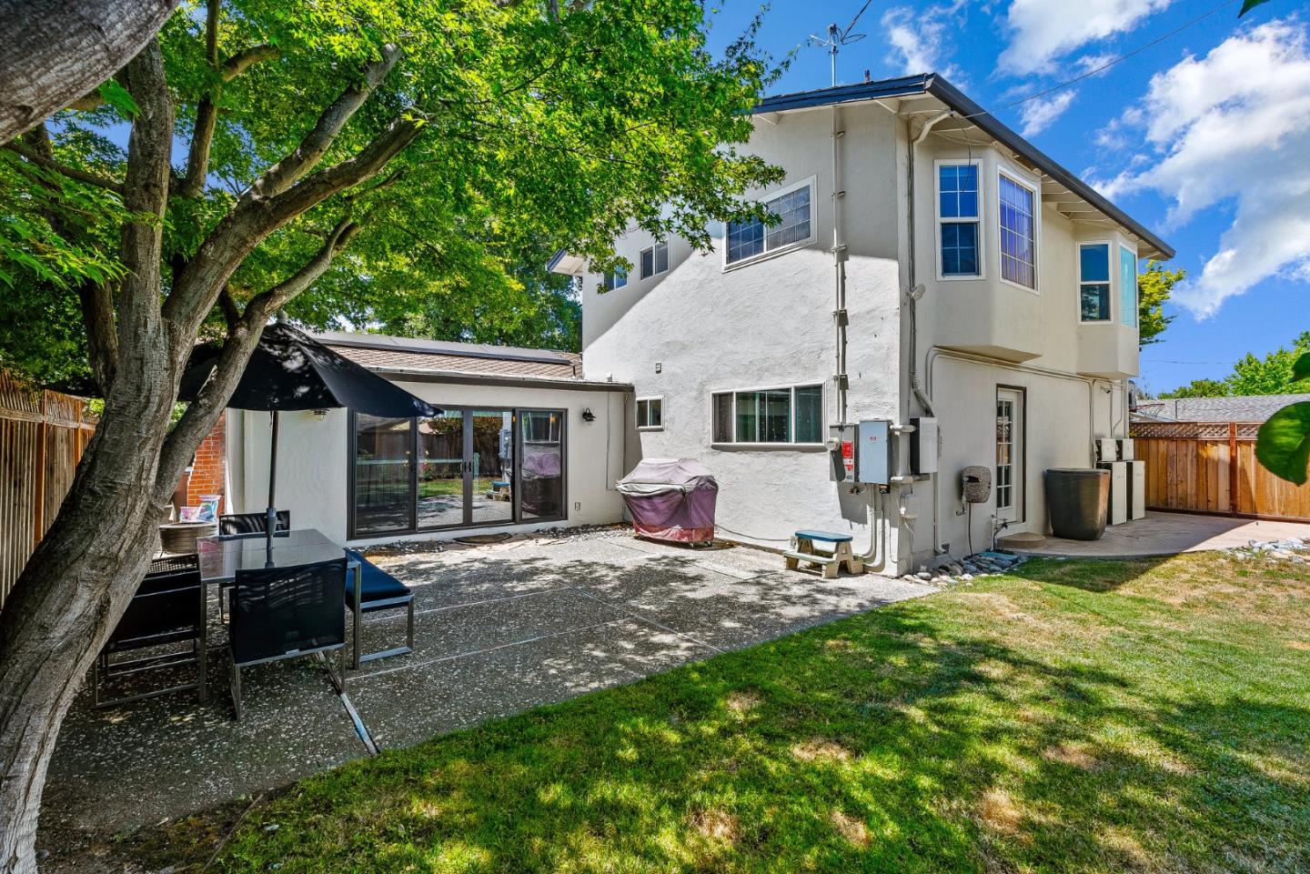 Detail Gallery Image 45 of 54 For 5472 Laura Dr, San Jose,  CA 95124 - 5 Beds | 4 Baths