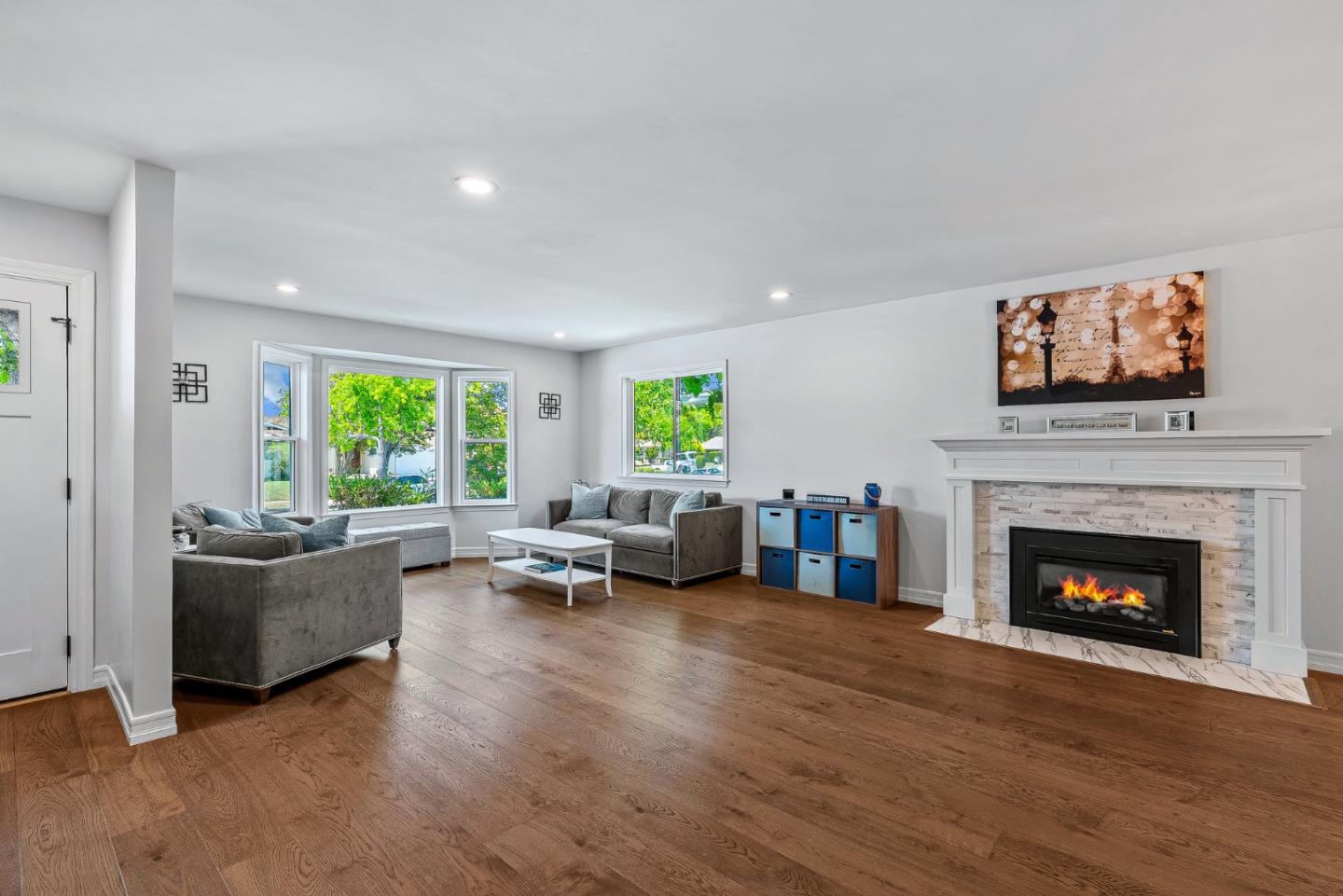 Detail Gallery Image 6 of 54 For 5472 Laura Dr, San Jose,  CA 95124 - 5 Beds | 4 Baths