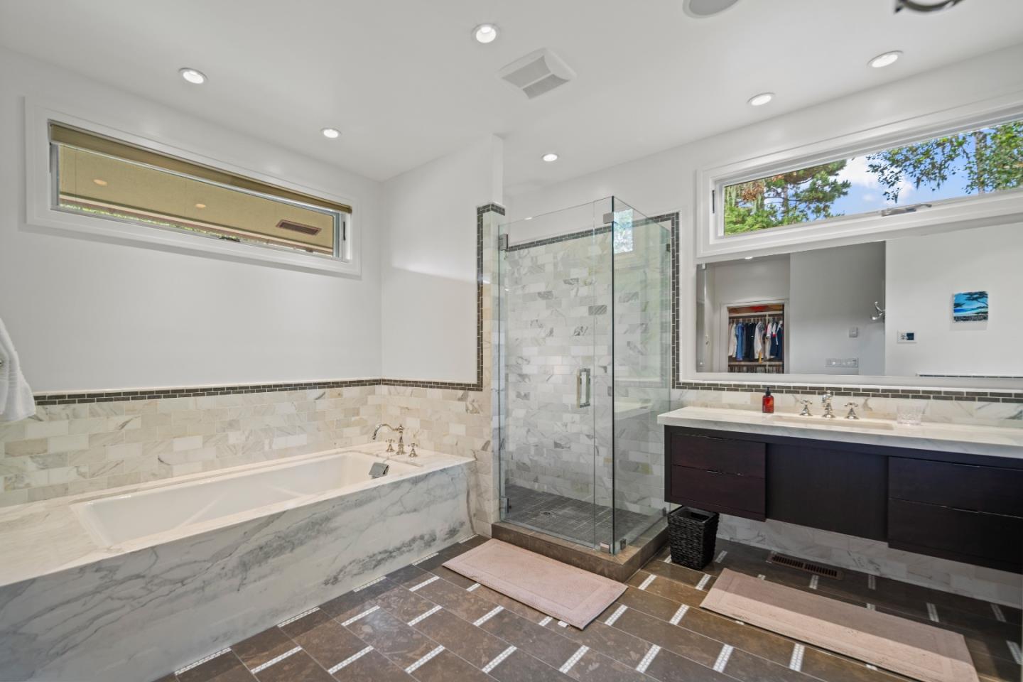 Detail Gallery Image 15 of 35 For 3307 17 Mile Dr #4,  Pebble Beach,  CA 93953 - 3 Beds | 3/1 Baths