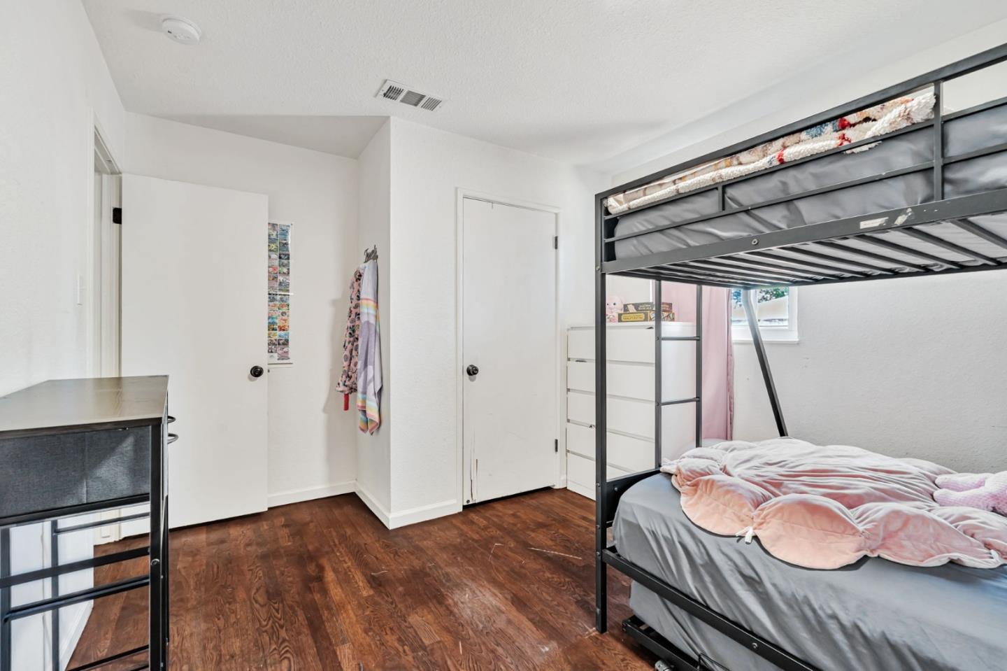 Detail Gallery Image 25 of 36 For 2105 Geneva Dr, Modesto,  CA 95350 - 3 Beds | 2 Baths