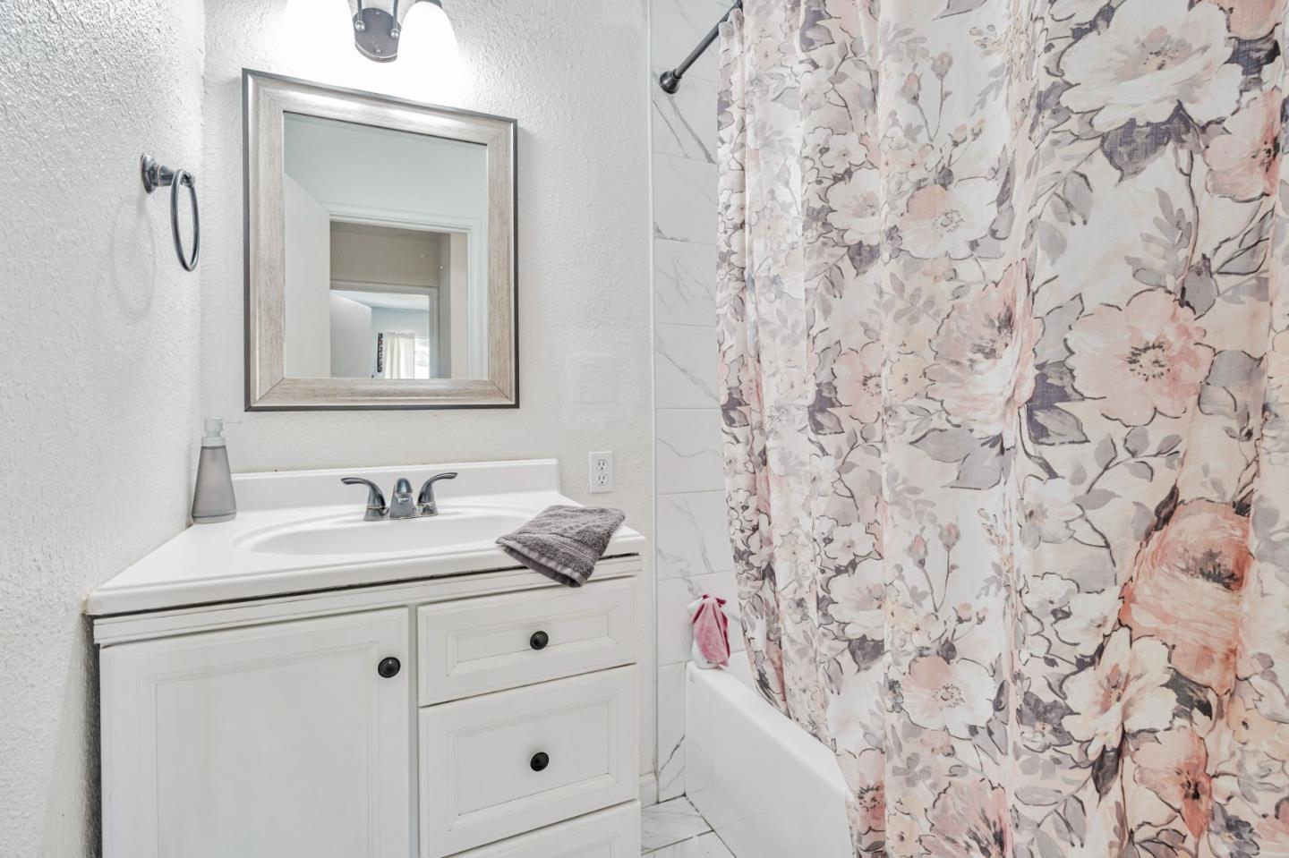Detail Gallery Image 28 of 36 For 2105 Geneva Dr, Modesto,  CA 95350 - 3 Beds | 2 Baths