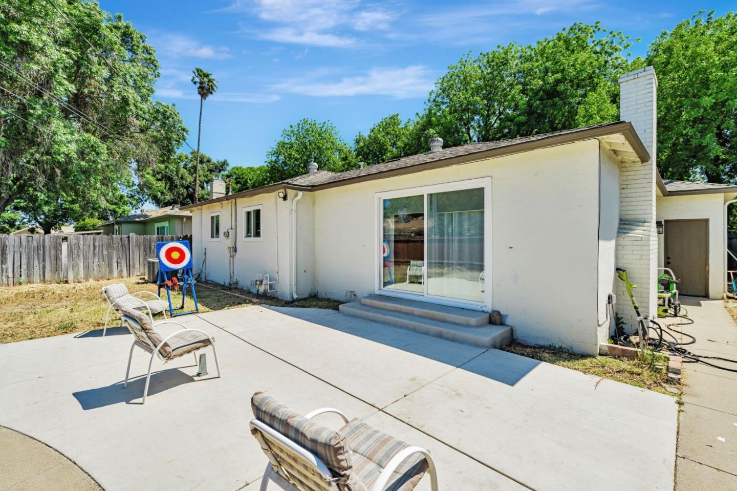 Detail Gallery Image 31 of 36 For 2105 Geneva Dr, Modesto,  CA 95350 - 3 Beds | 2 Baths