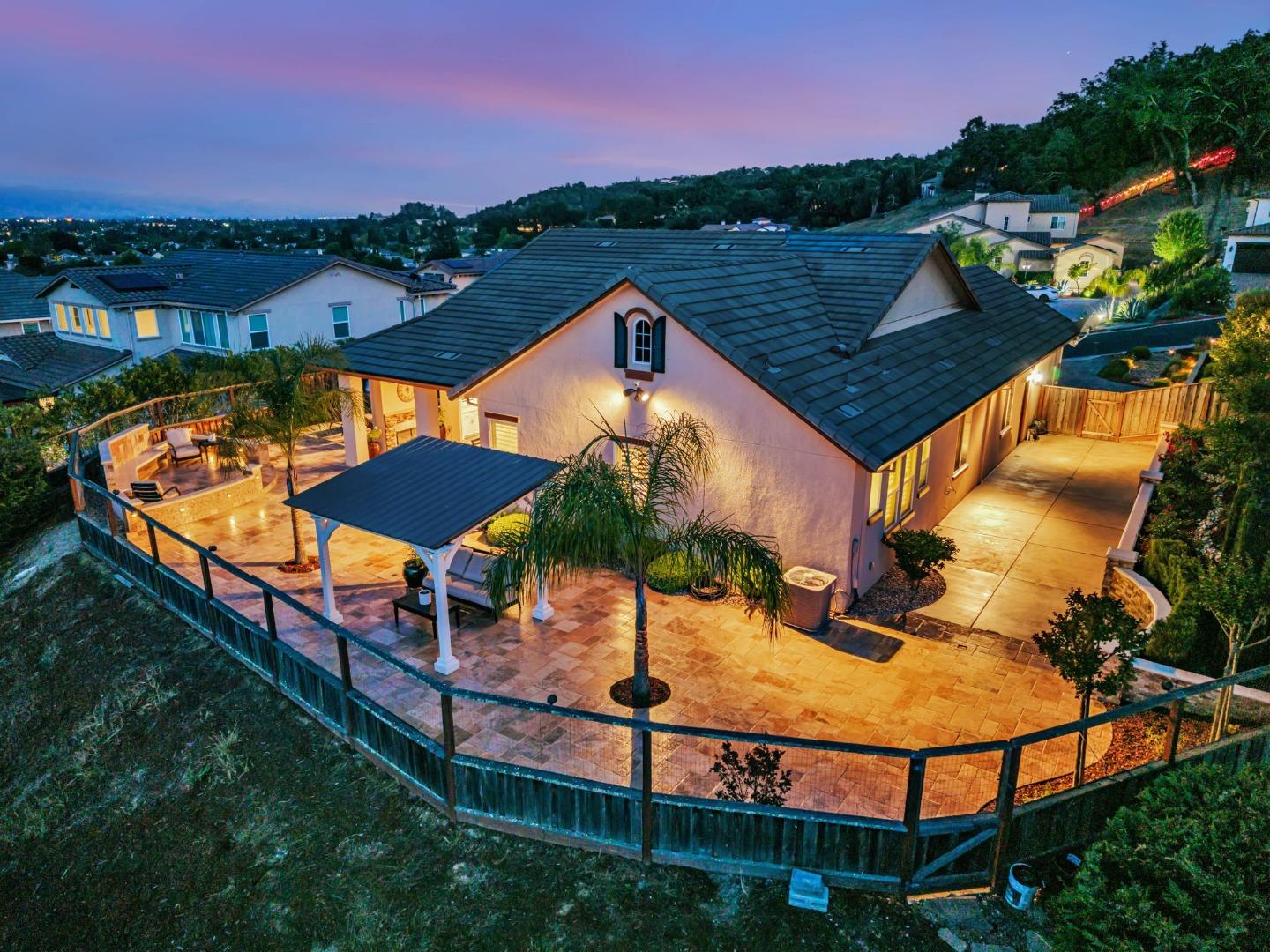 Detail Gallery Image 118 of 171 For 1861 Carob Ct, Gilroy,  CA 95020 - 4 Beds | 3 Baths