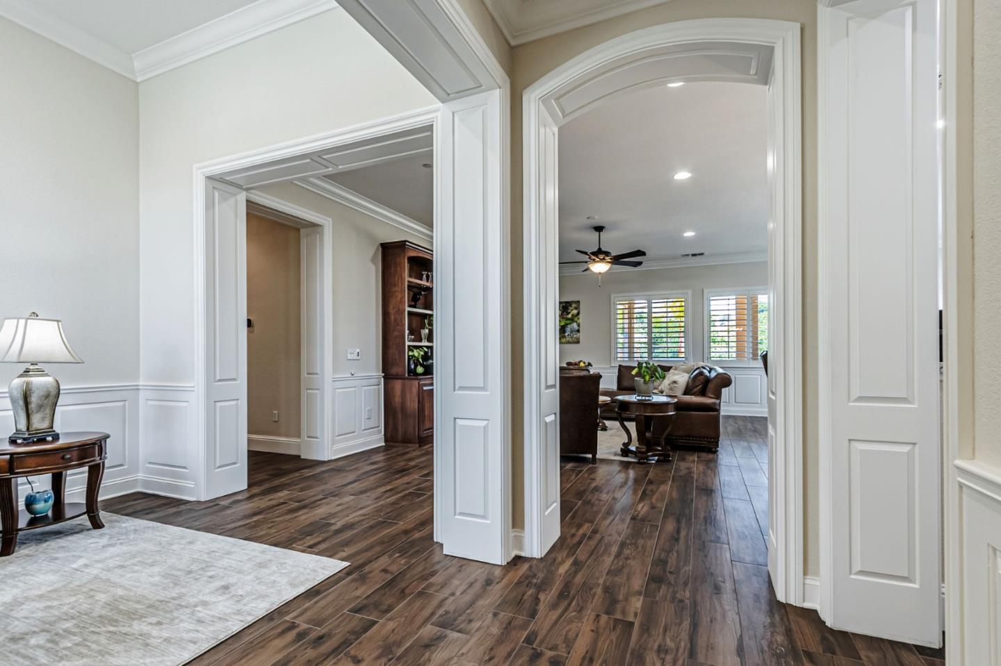 Detail Gallery Image 12 of 171 For 1861 Carob Ct, Gilroy,  CA 95020 - 4 Beds | 3 Baths