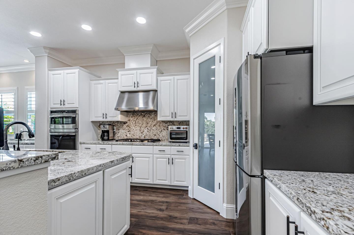 Detail Gallery Image 21 of 171 For 1861 Carob Ct, Gilroy,  CA 95020 - 4 Beds | 3 Baths