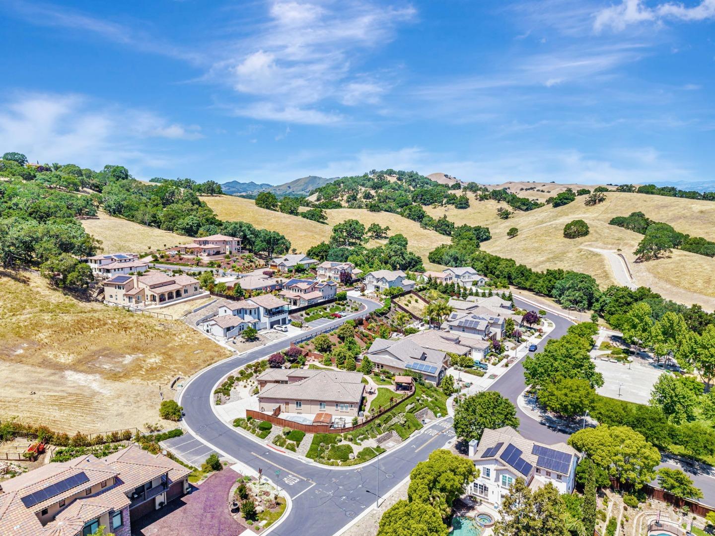 Detail Gallery Image 95 of 171 For 1861 Carob Ct, Gilroy,  CA 95020 - 4 Beds | 3 Baths