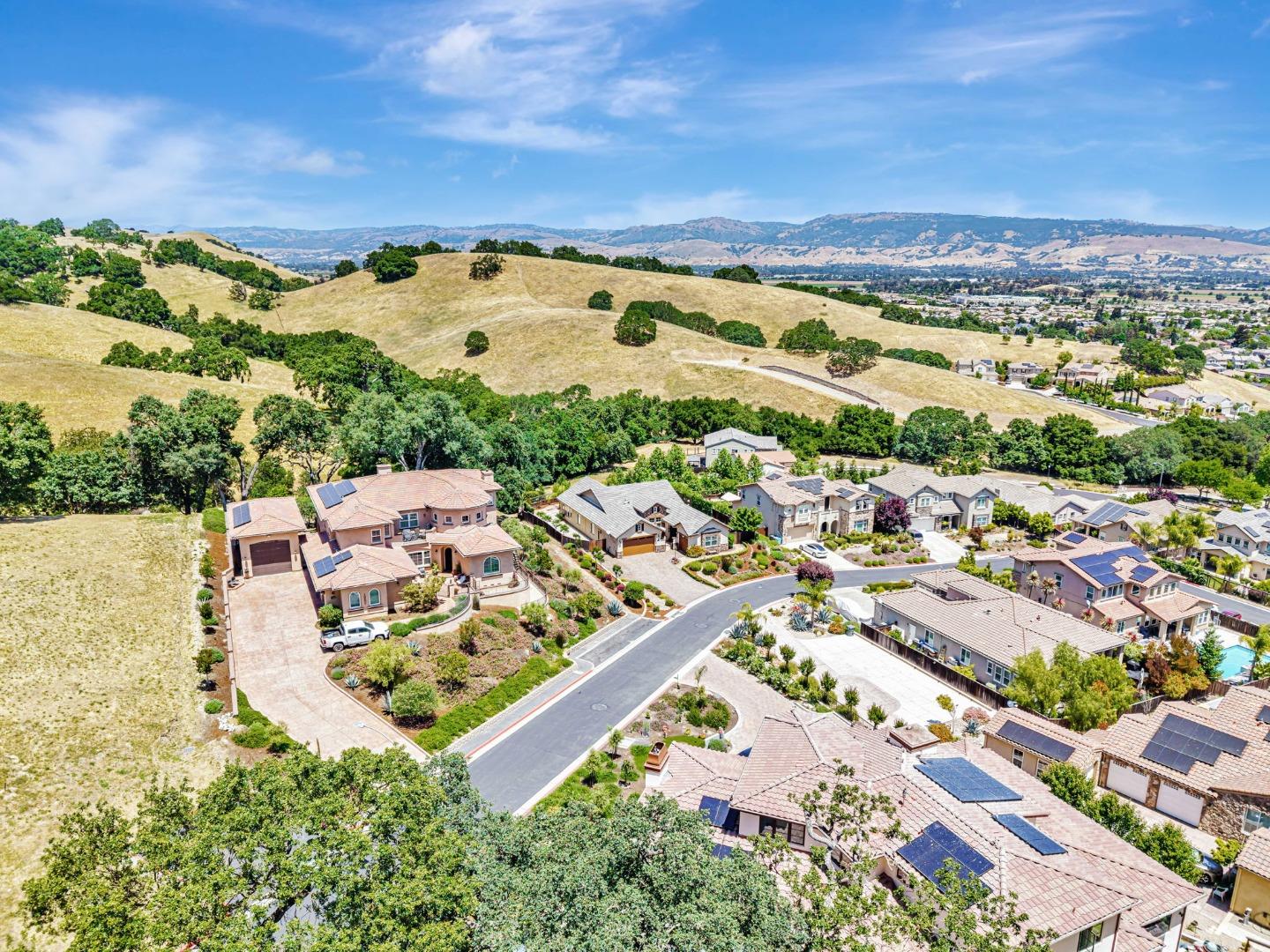 Detail Gallery Image 96 of 171 For 1861 Carob Ct, Gilroy,  CA 95020 - 4 Beds | 3 Baths