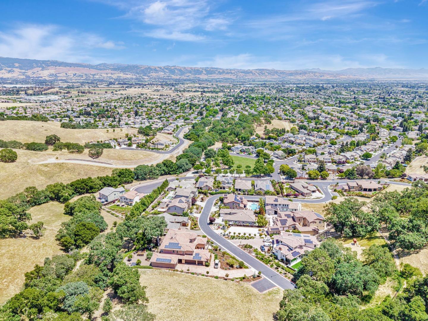 Detail Gallery Image 99 of 171 For 1861 Carob Ct, Gilroy,  CA 95020 - 4 Beds | 3 Baths