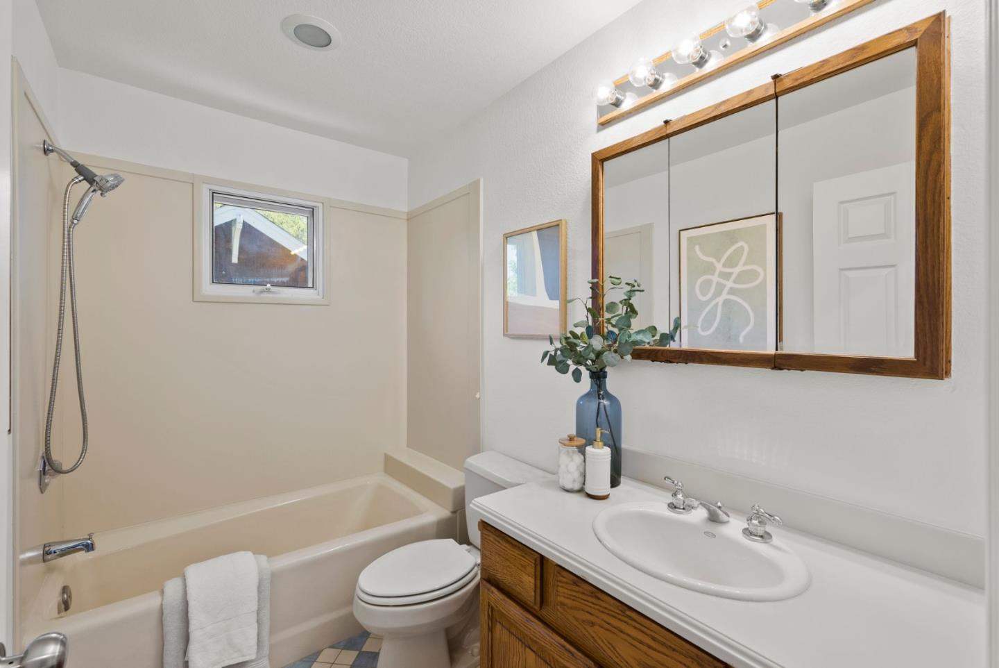 Detail Gallery Image 37 of 49 For 1227 Oak St, San Mateo,  CA 94402 - 4 Beds | 3 Baths