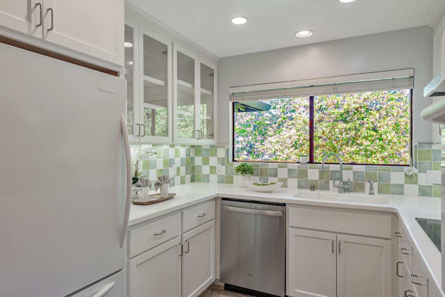 Detail Gallery Image 11 of 47 For 14660 Big Basin Way #C,  Saratoga,  CA 95070 - 3 Beds | 2 Baths