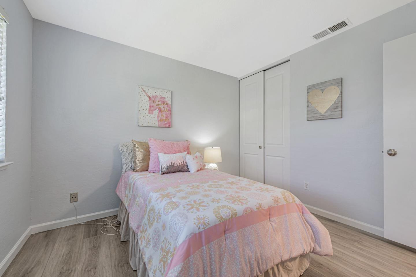Detail Gallery Image 26 of 47 For 14660 Big Basin Way #C,  Saratoga,  CA 95070 - 3 Beds | 2 Baths