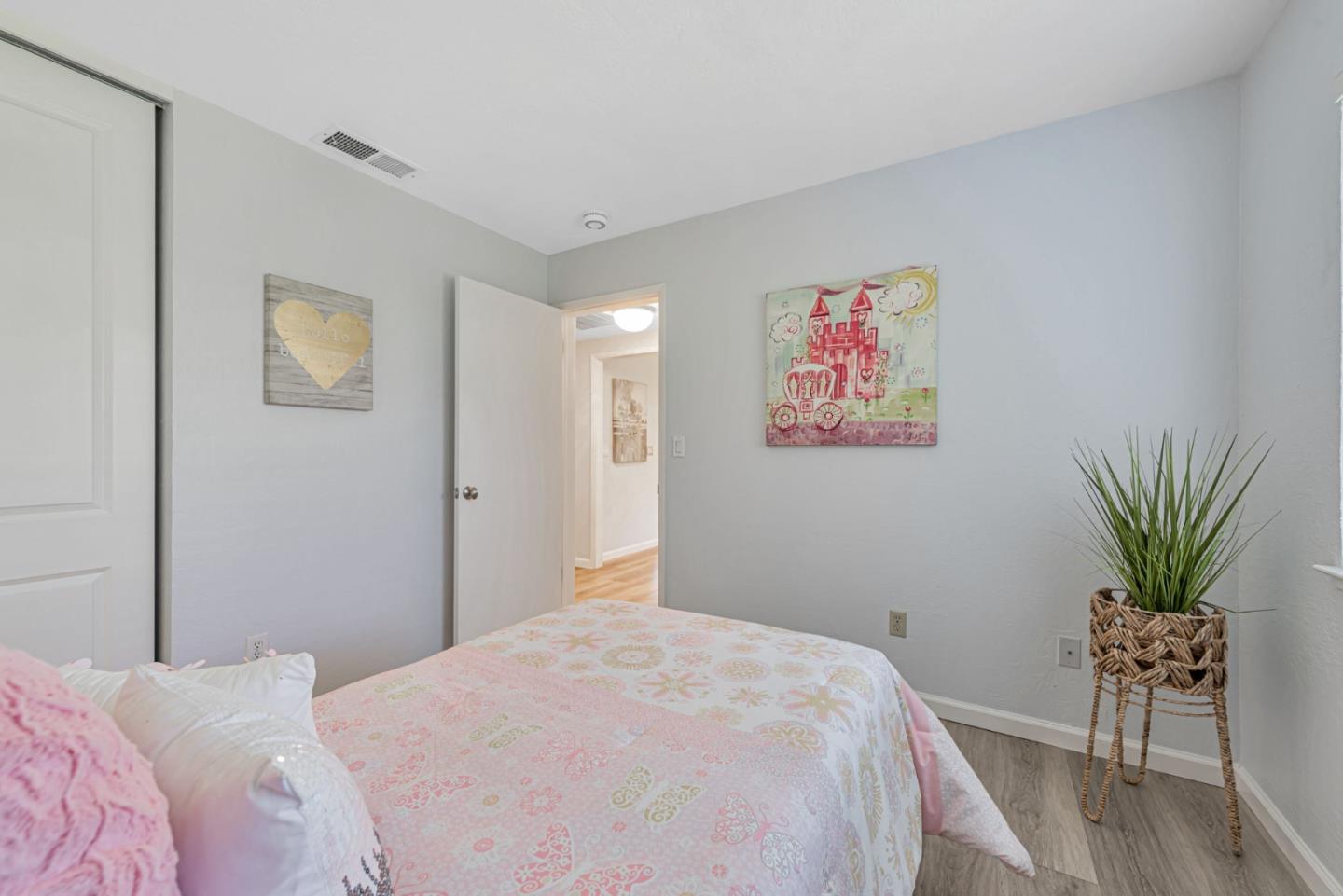 Detail Gallery Image 27 of 47 For 14660 Big Basin Way #C,  Saratoga,  CA 95070 - 3 Beds | 2 Baths