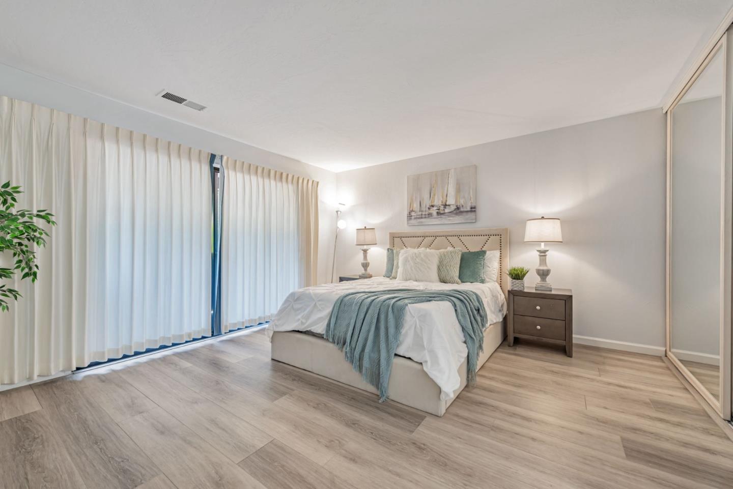 Detail Gallery Image 29 of 47 For 14660 Big Basin Way #C,  Saratoga,  CA 95070 - 3 Beds | 2 Baths