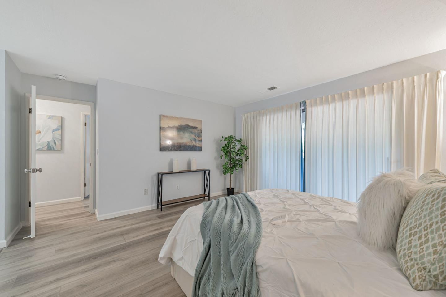 Detail Gallery Image 32 of 47 For 14660 Big Basin Way #C,  Saratoga,  CA 95070 - 3 Beds | 2 Baths