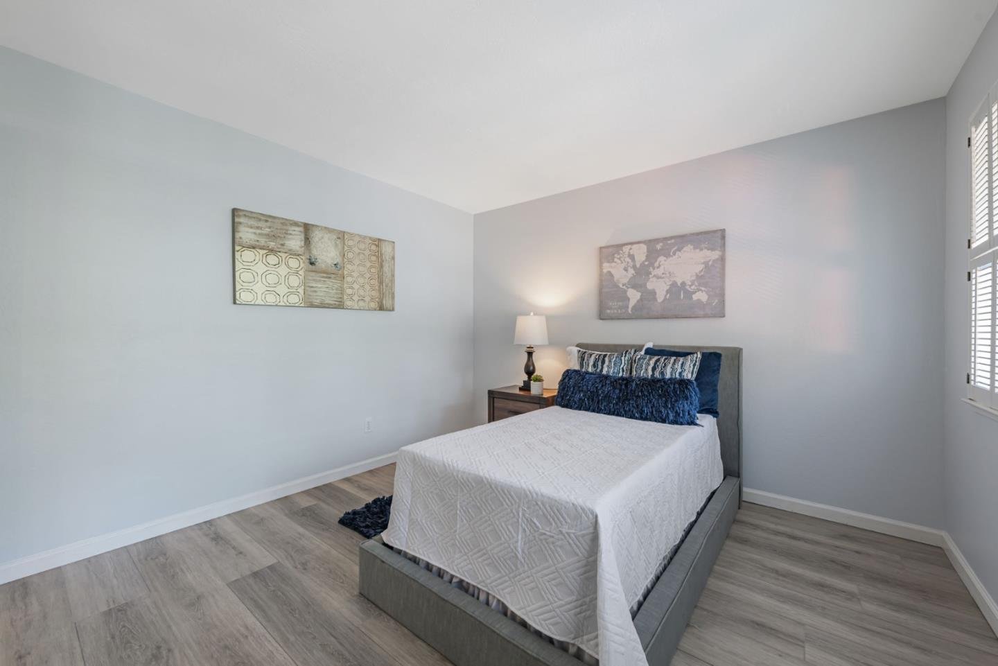 Detail Gallery Image 35 of 47 For 14660 Big Basin Way #C,  Saratoga,  CA 95070 - 3 Beds | 2 Baths
