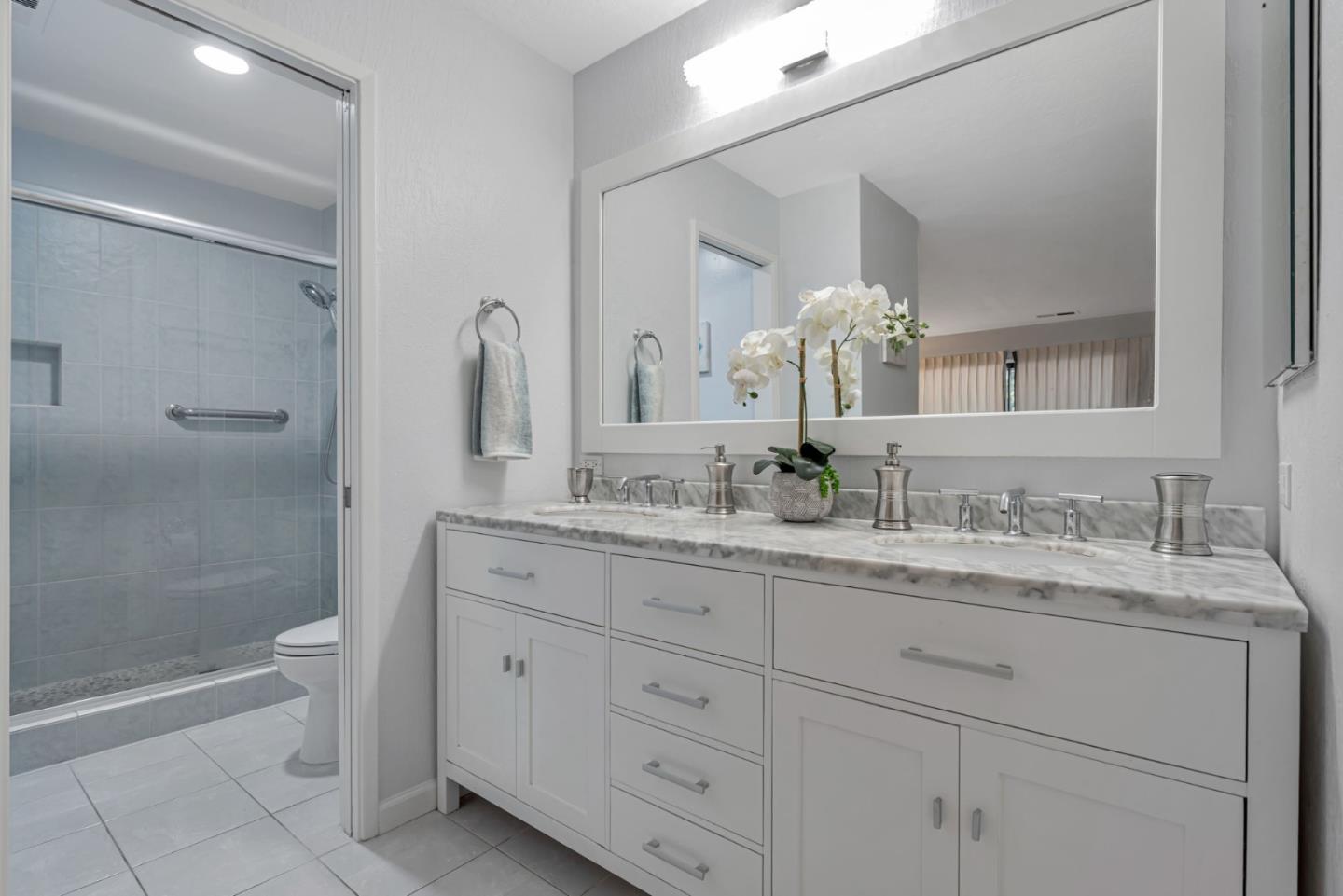 Detail Gallery Image 37 of 47 For 14660 Big Basin Way #C,  Saratoga,  CA 95070 - 3 Beds | 2 Baths