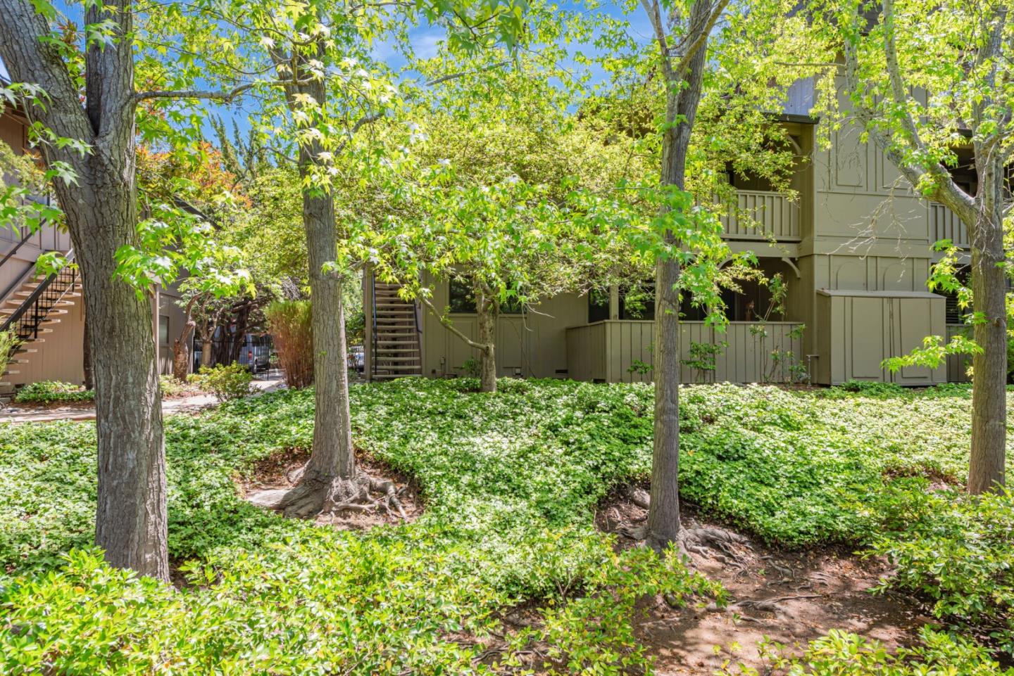 Detail Gallery Image 44 of 47 For 14660 Big Basin Way #C,  Saratoga,  CA 95070 - 3 Beds | 2 Baths