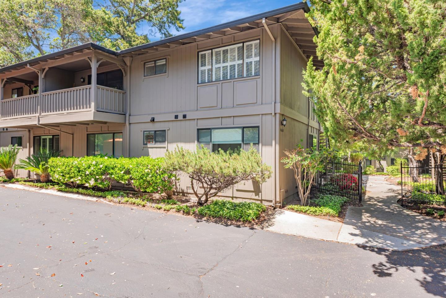 Detail Gallery Image 45 of 47 For 14660 Big Basin Way #C,  Saratoga,  CA 95070 - 3 Beds | 2 Baths