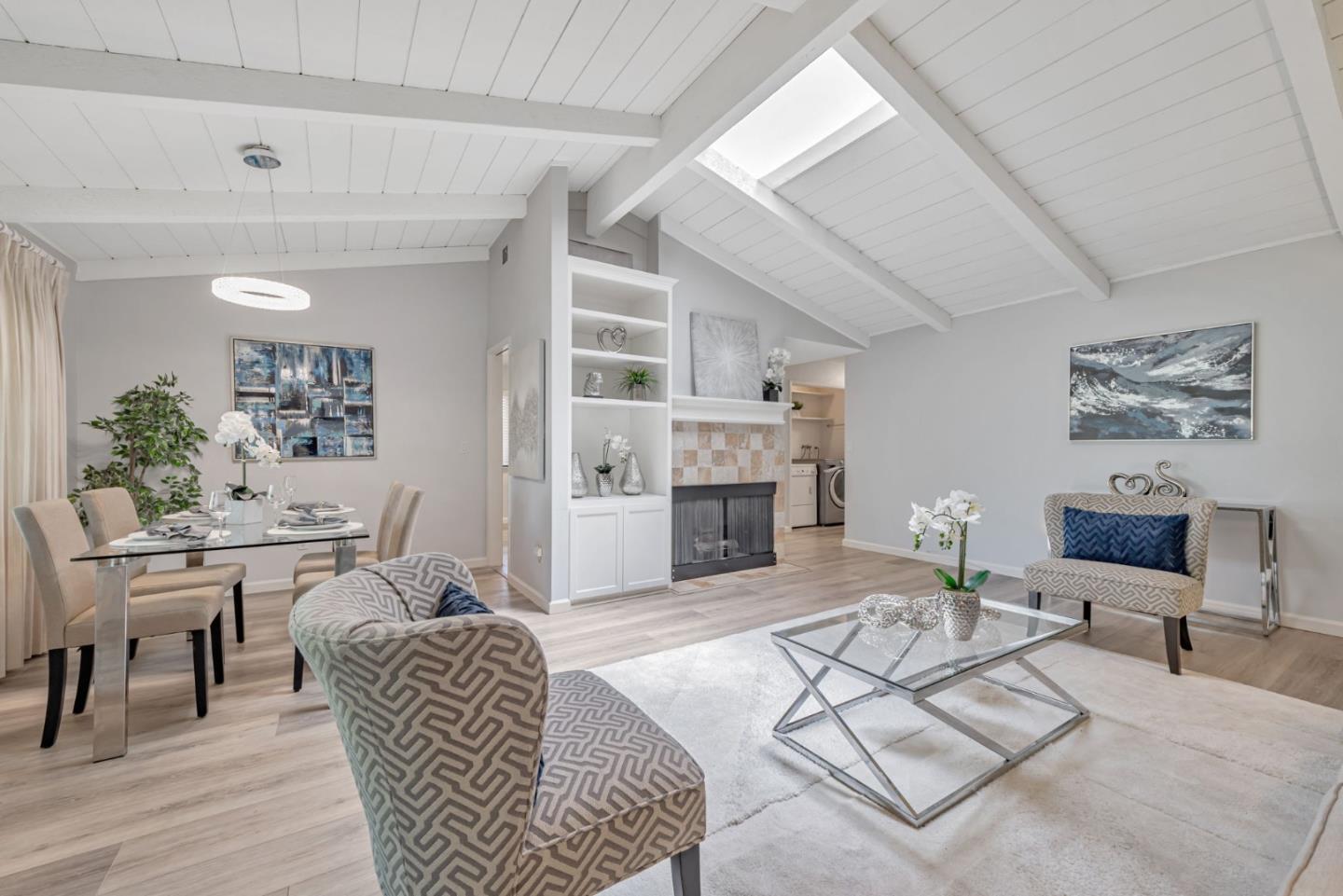 Detail Gallery Image 5 of 47 For 14660 Big Basin Way #C,  Saratoga,  CA 95070 - 3 Beds | 2 Baths