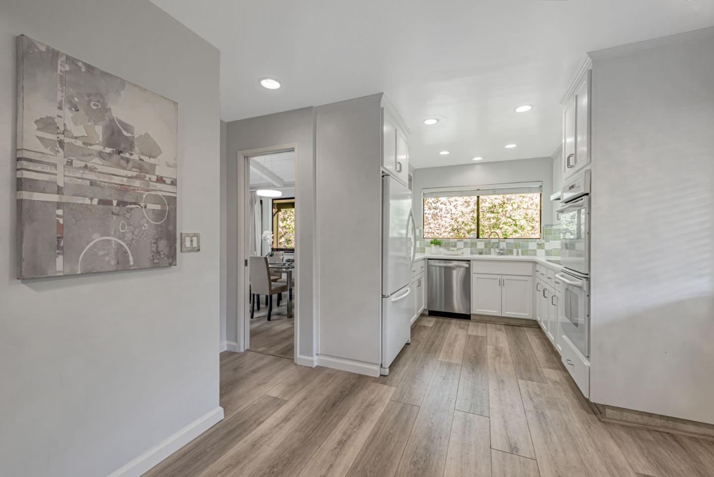 Detail Gallery Image 9 of 47 For 14660 Big Basin Way #C,  Saratoga,  CA 95070 - 3 Beds | 2 Baths