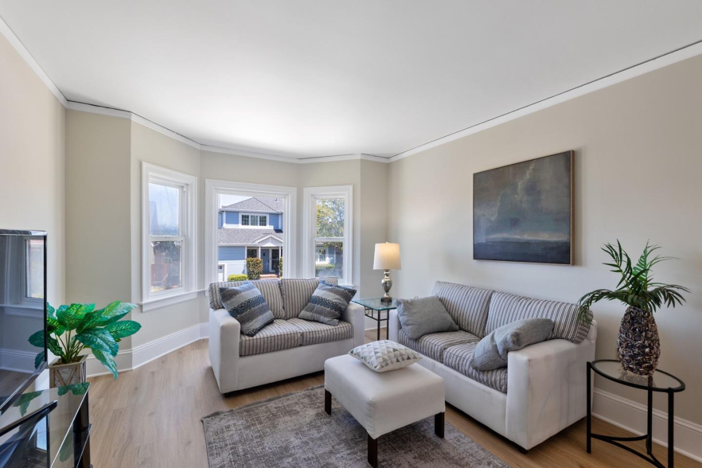 Detail Gallery Image 6 of 49 For 441 Hazel Ave, San Bruno,  CA 94066 - 2 Beds | 2 Baths