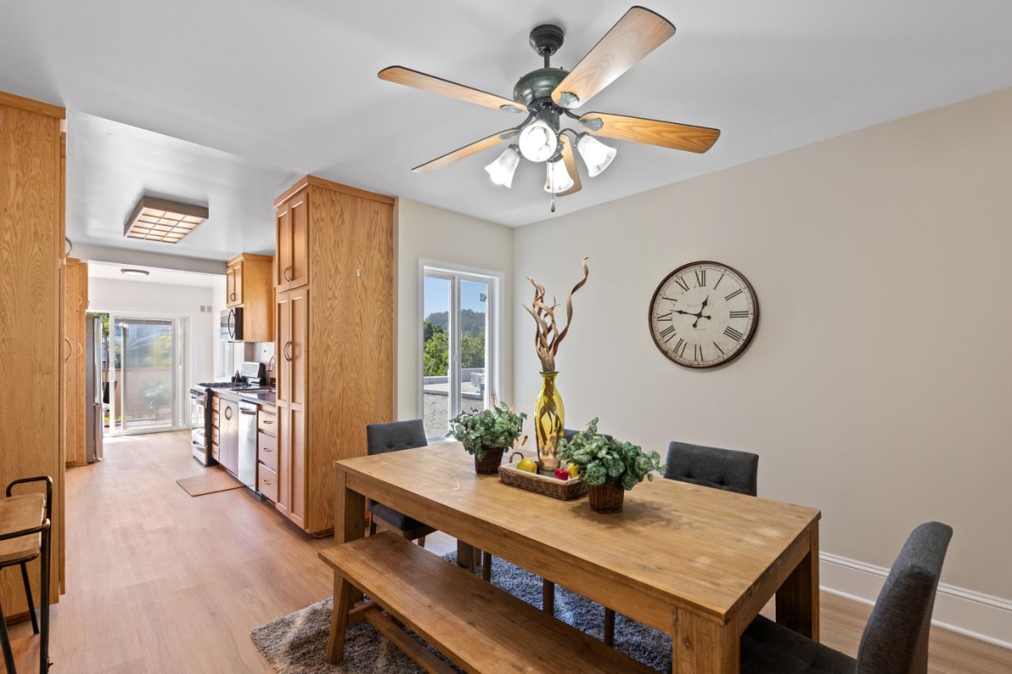 Detail Gallery Image 8 of 49 For 441 Hazel Ave, San Bruno,  CA 94066 - 2 Beds | 2 Baths