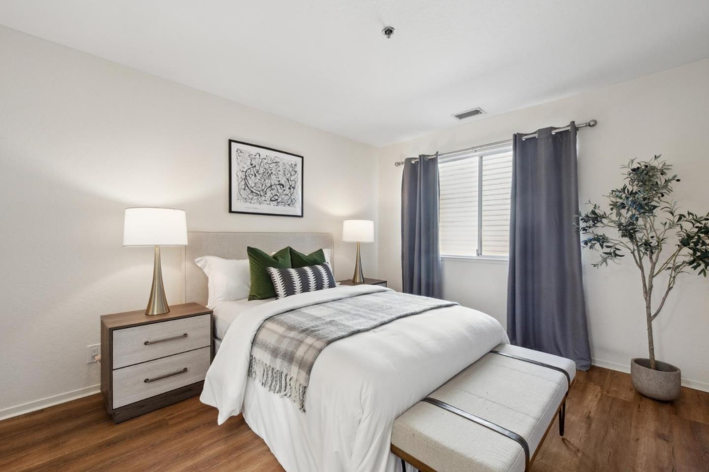 Detail Gallery Image 12 of 28 For 300 Murchison Dr #123,  Millbrae,  CA 94030 - 1 Beds | 1 Baths
