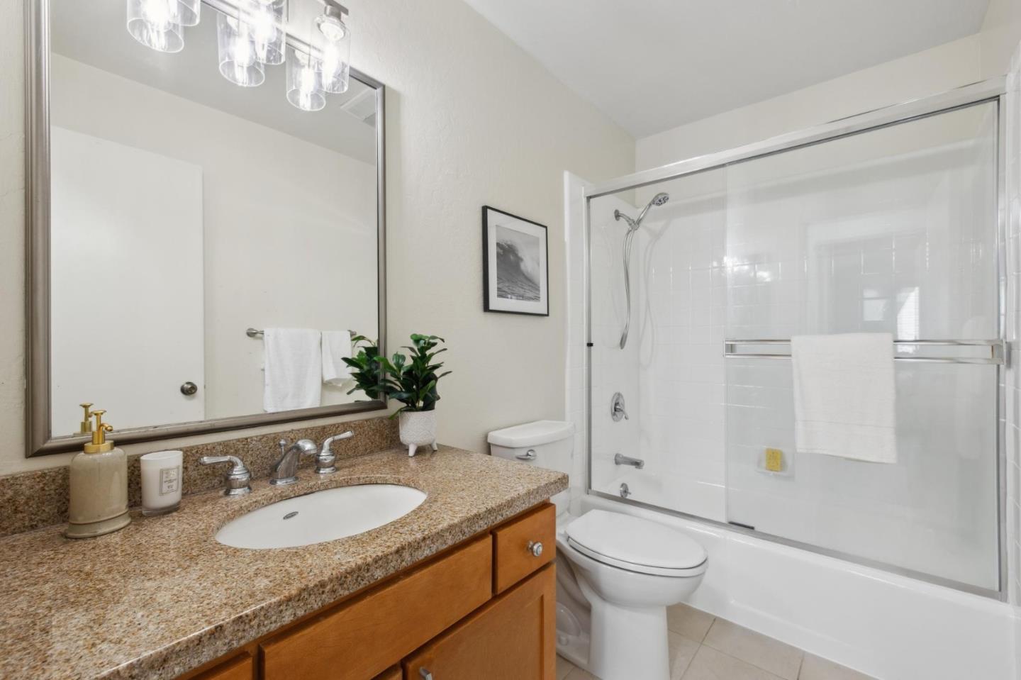 Detail Gallery Image 14 of 28 For 300 Murchison Dr #123,  Millbrae,  CA 94030 - 1 Beds | 1 Baths