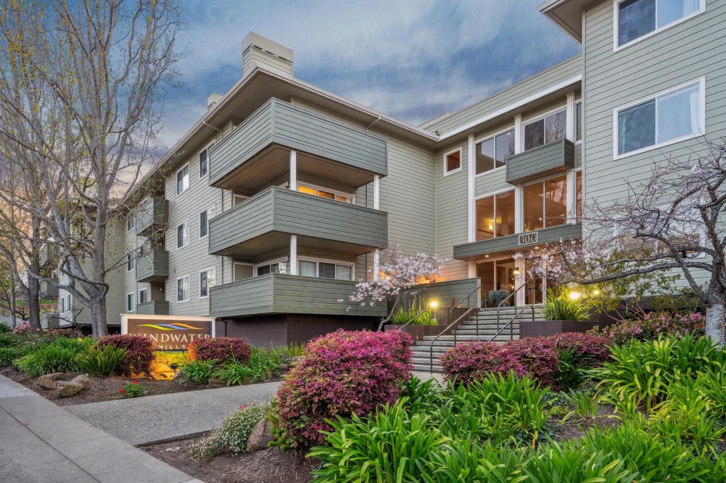 Detail Gallery Image 25 of 28 For 300 Murchison Dr #123,  Millbrae,  CA 94030 - 1 Beds | 1 Baths