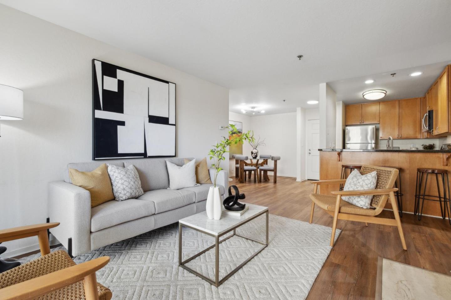 Detail Gallery Image 4 of 28 For 300 Murchison Dr #123,  Millbrae,  CA 94030 - 1 Beds | 1 Baths