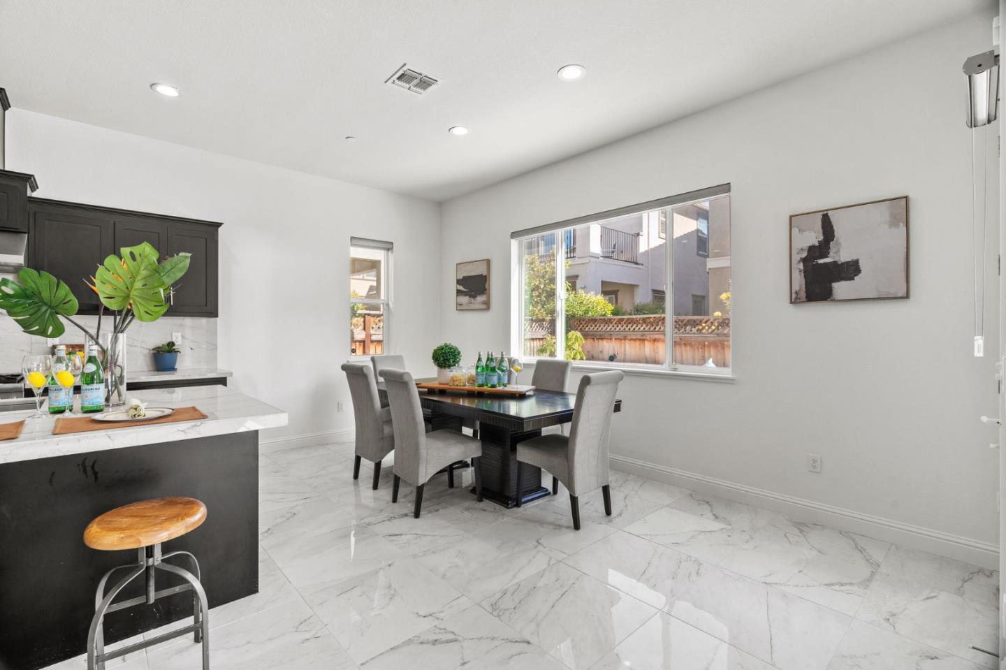 Detail Gallery Image 24 of 61 For 39441 Humpback Whale Rd, Newark,  CA 94560 - 5 Beds | 4/1 Baths