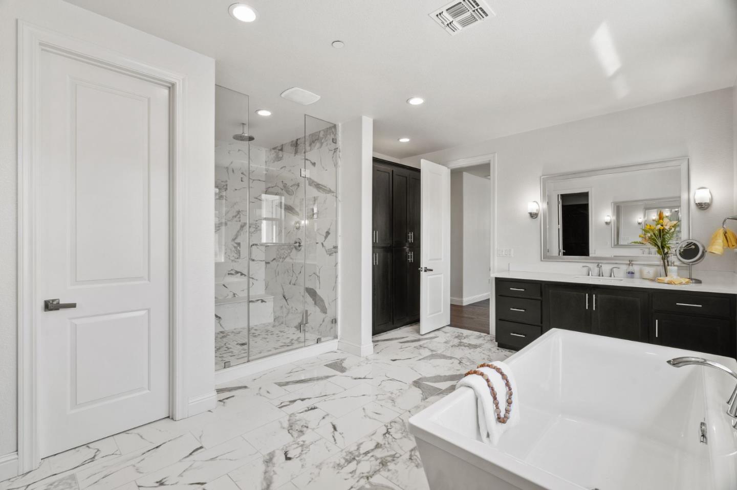 Detail Gallery Image 31 of 61 For 39441 Humpback Whale Rd, Newark,  CA 94560 - 5 Beds | 4/1 Baths