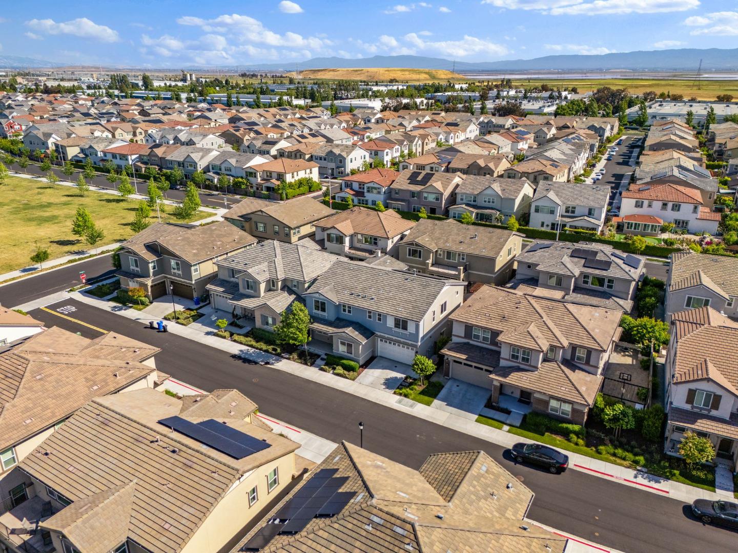 Detail Gallery Image 56 of 61 For 39441 Humpback Whale Rd, Newark,  CA 94560 - 5 Beds | 4/1 Baths