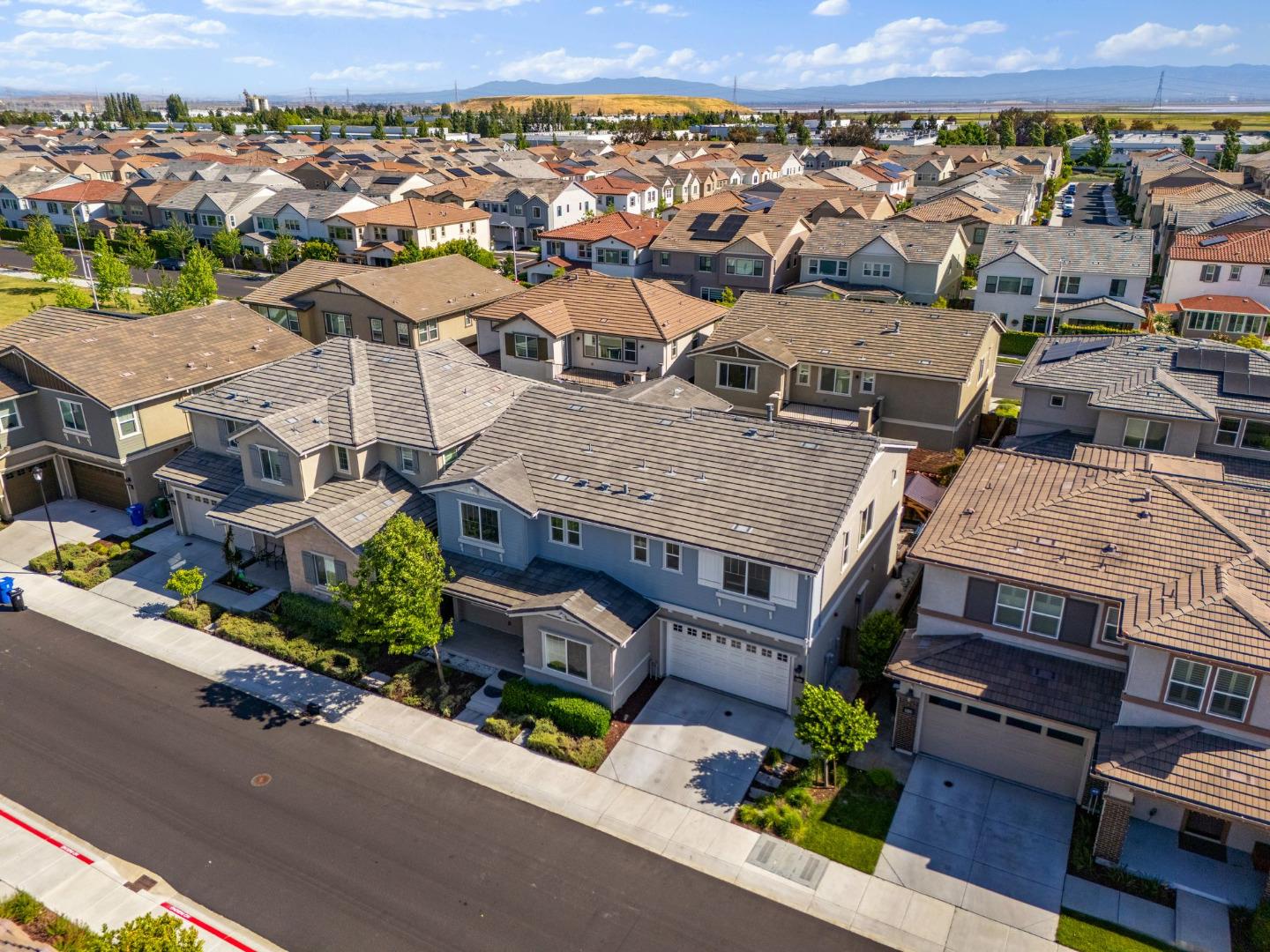 Detail Gallery Image 57 of 61 For 39441 Humpback Whale Rd, Newark,  CA 94560 - 5 Beds | 4/1 Baths