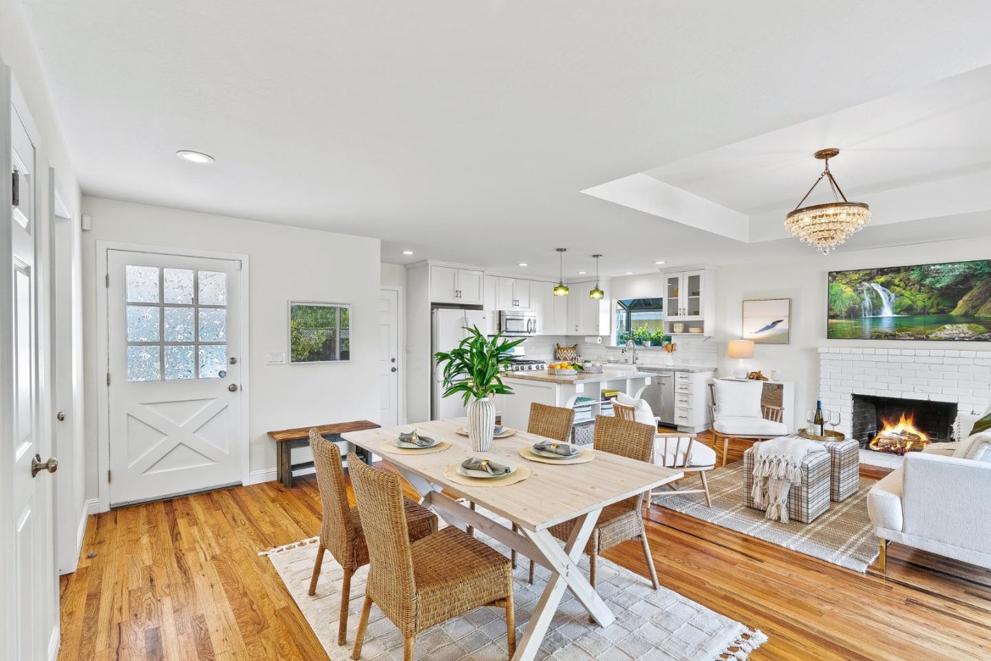 Detail Gallery Image 8 of 41 For 306 Frederick St, Santa Cruz,  CA 95062 - 3 Beds | 2 Baths