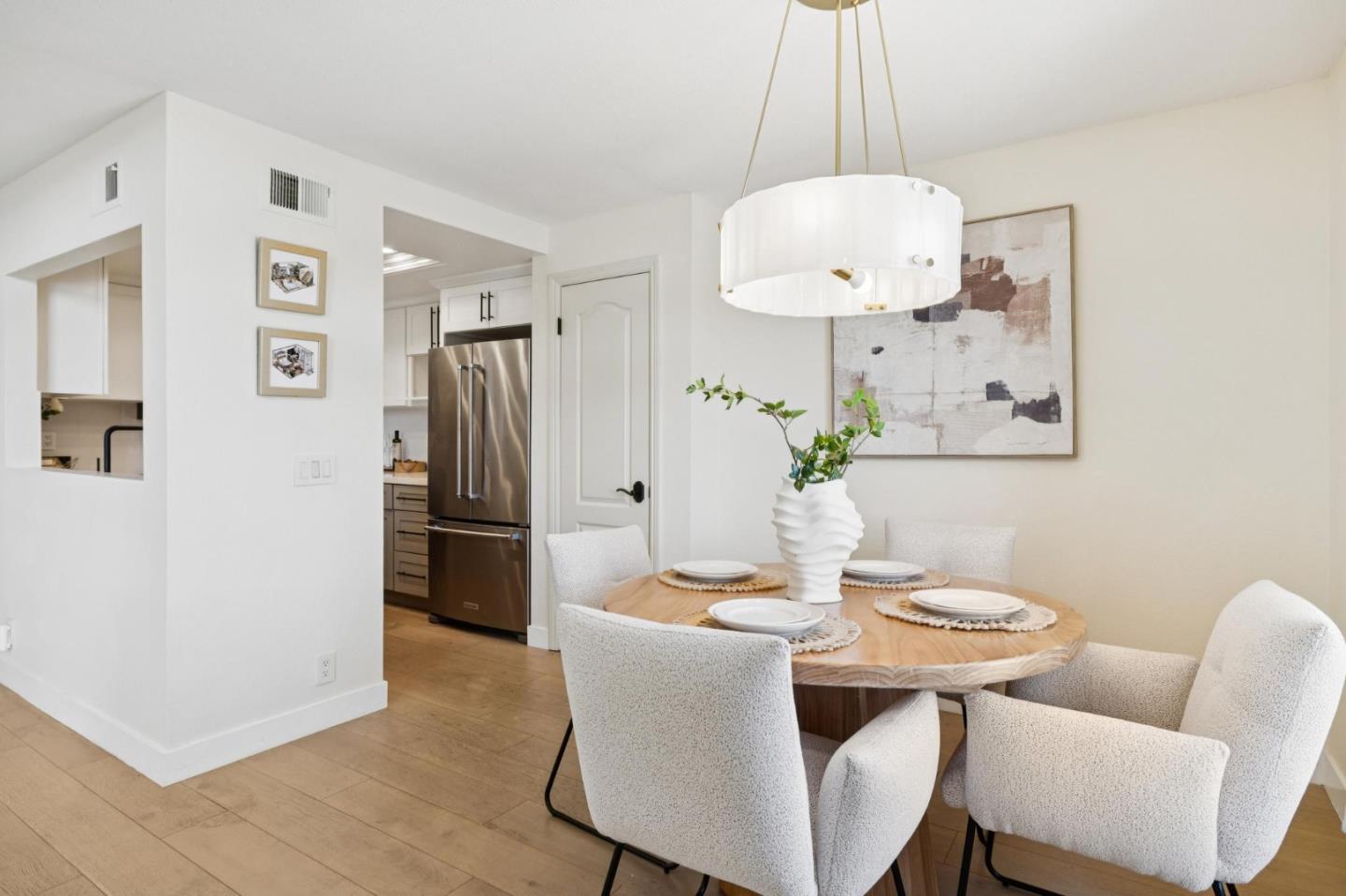 Detail Gallery Image 10 of 58 For 2309 Vista Del Mar, San Mateo,  CA 94404 - 2 Beds | 2 Baths