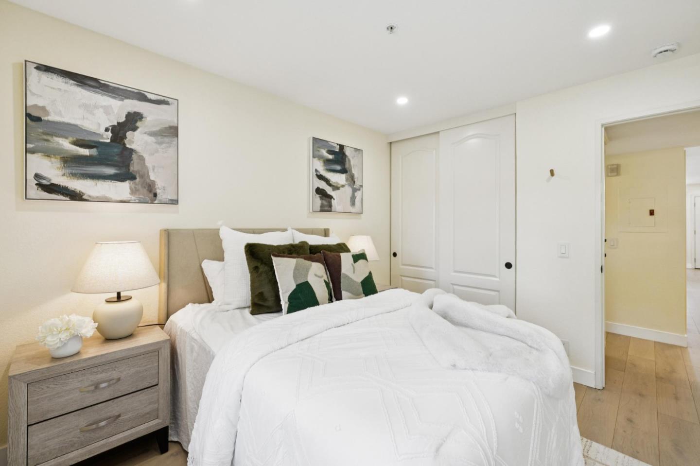 Detail Gallery Image 16 of 58 For 2309 Vista Del Mar, San Mateo,  CA 94404 - 2 Beds | 2 Baths