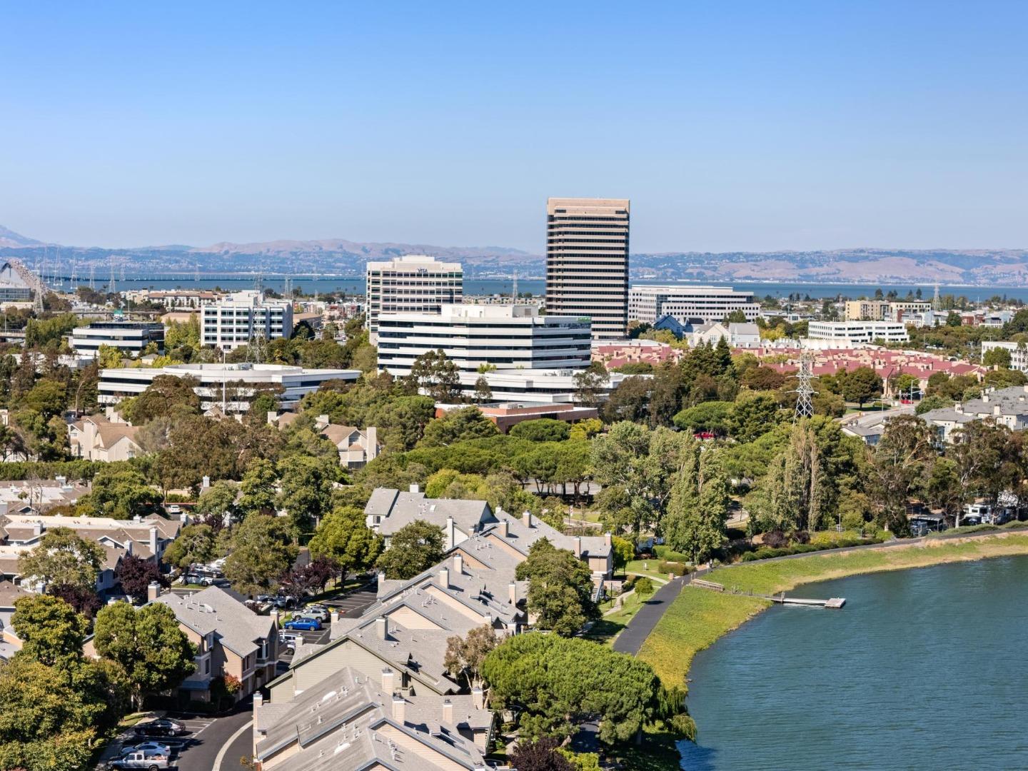 Detail Gallery Image 35 of 58 For 2309 Vista Del Mar, San Mateo,  CA 94404 - 2 Beds | 2 Baths