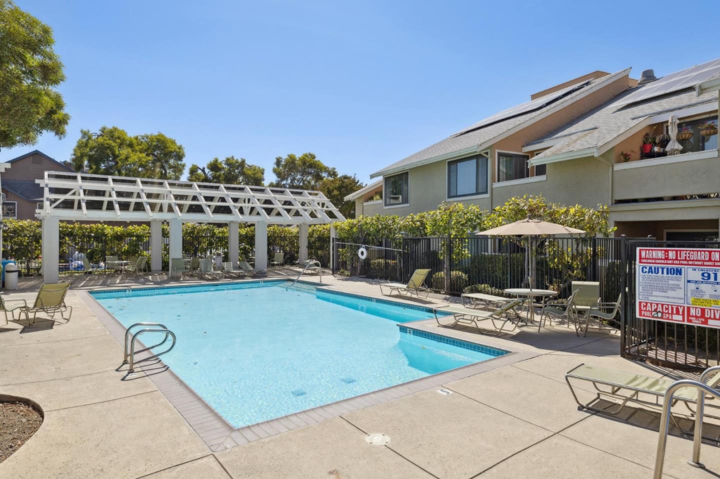 Detail Gallery Image 45 of 58 For 2309 Vista Del Mar, San Mateo,  CA 94404 - 2 Beds | 2 Baths