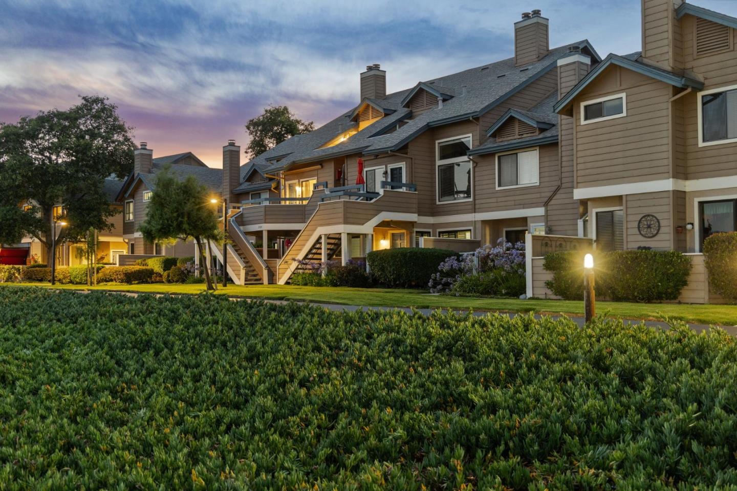 Detail Gallery Image 49 of 58 For 2309 Vista Del Mar, San Mateo,  CA 94404 - 2 Beds | 2 Baths