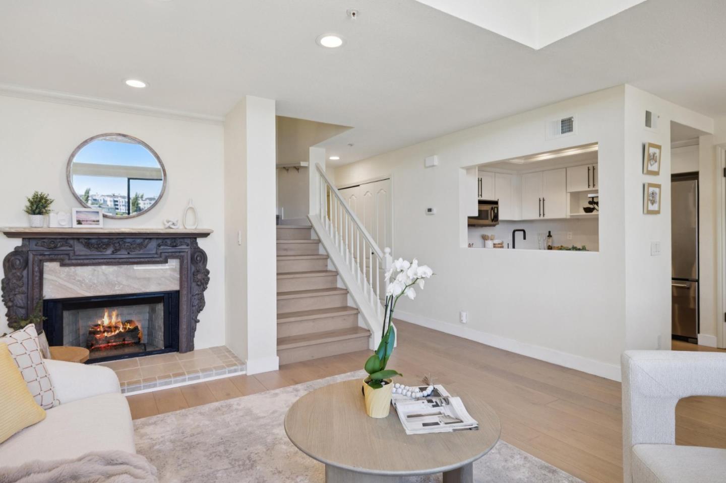 Detail Gallery Image 6 of 58 For 2309 Vista Del Mar, San Mateo,  CA 94404 - 2 Beds | 2 Baths