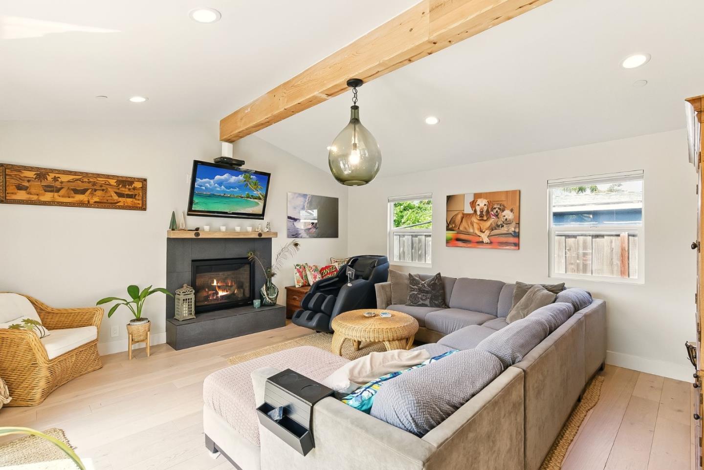 Detail Gallery Image 21 of 36 For 301 25th Ave, Santa Cruz,  CA 95062 - 3 Beds | 3 Baths
