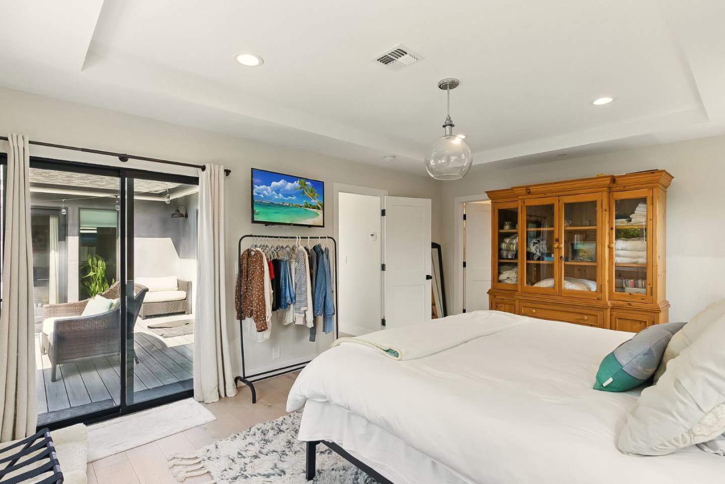 Detail Gallery Image 25 of 36 For 301 25th Ave, Santa Cruz,  CA 95062 - 3 Beds | 3 Baths
