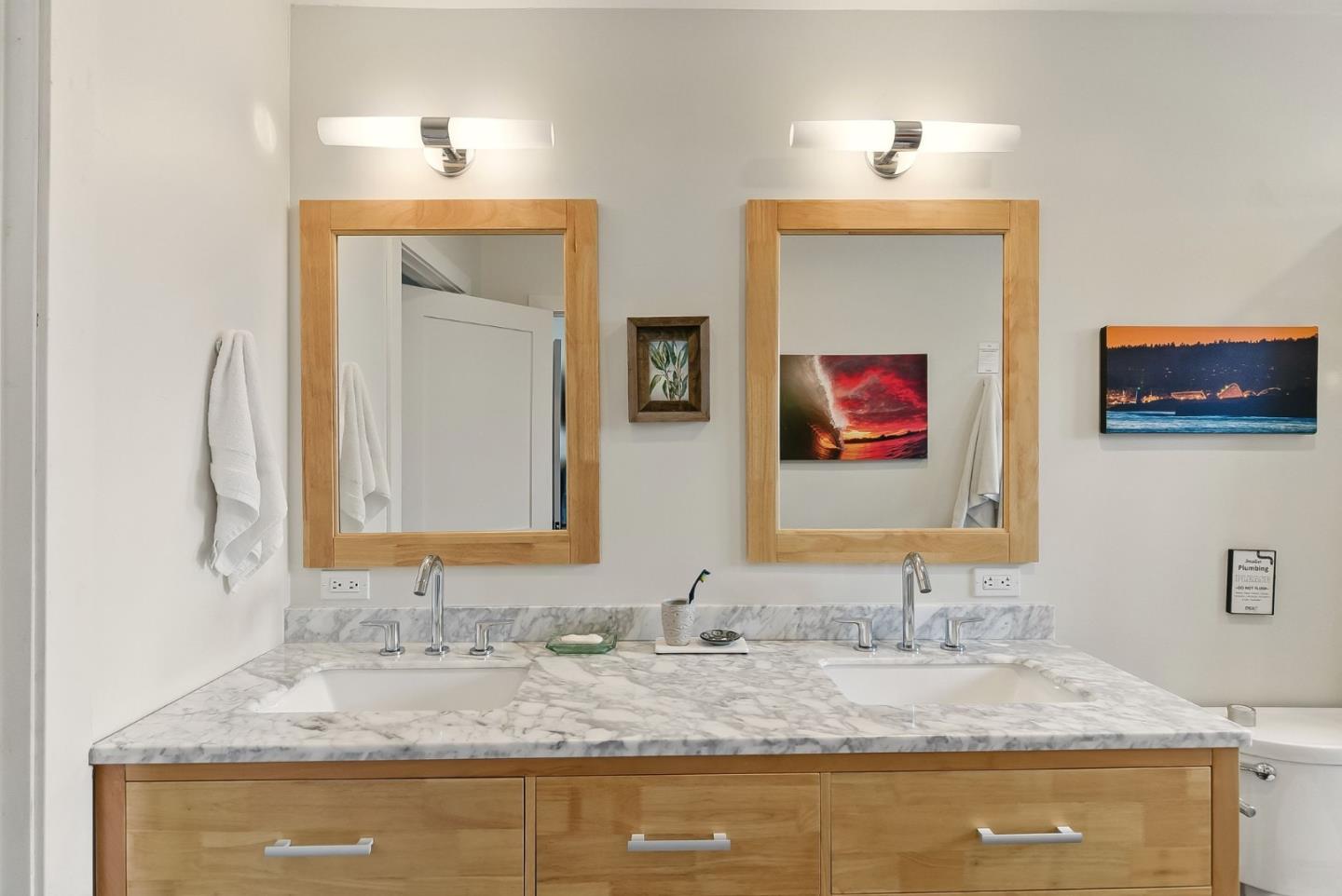 Detail Gallery Image 26 of 36 For 301 25th Ave, Santa Cruz,  CA 95062 - 3 Beds | 3 Baths