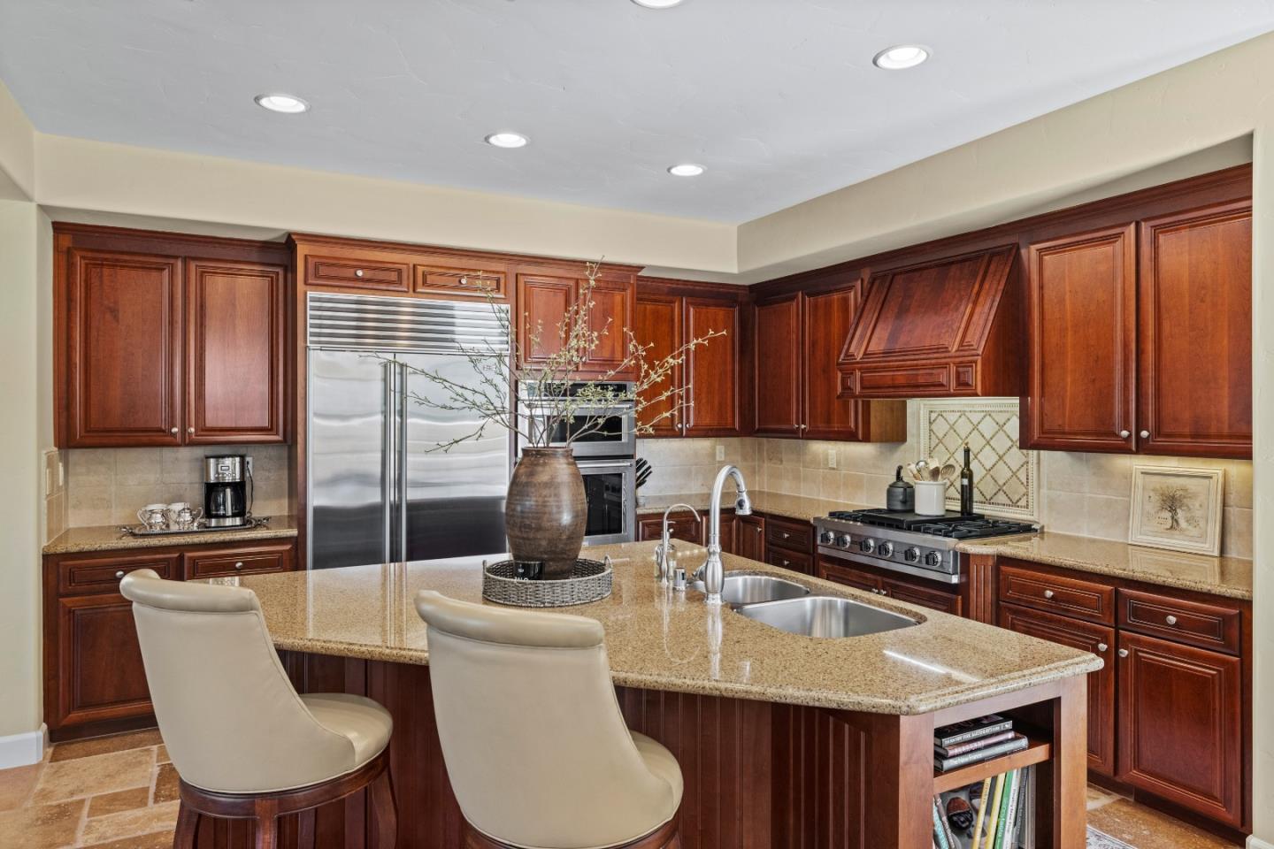 Detail Gallery Image 10 of 30 For 200 Mirasol Way, Monterey,  CA 93940 - 4 Beds | 4/1 Baths