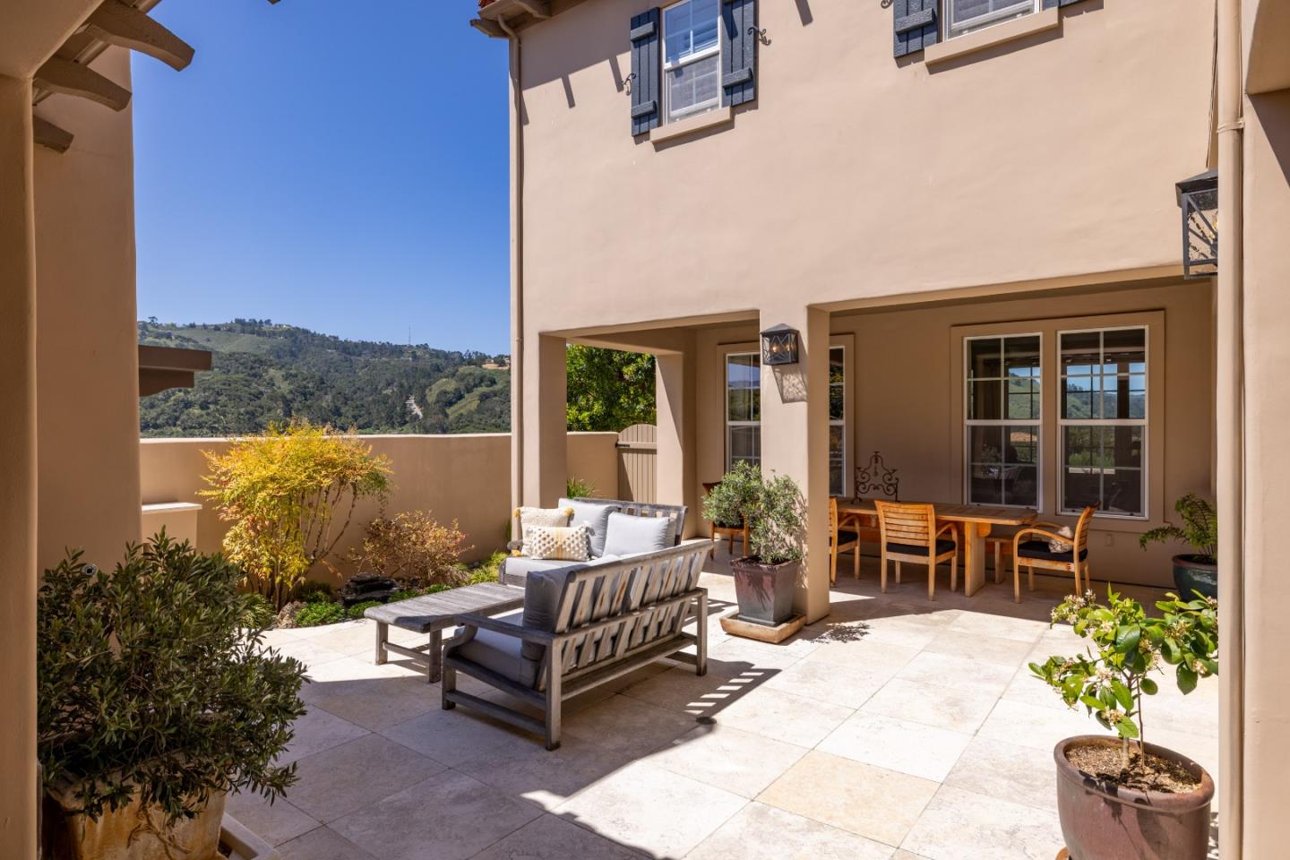 Detail Gallery Image 4 of 30 For 200 Mirasol Way, Monterey,  CA 93940 - 4 Beds | 4/1 Baths