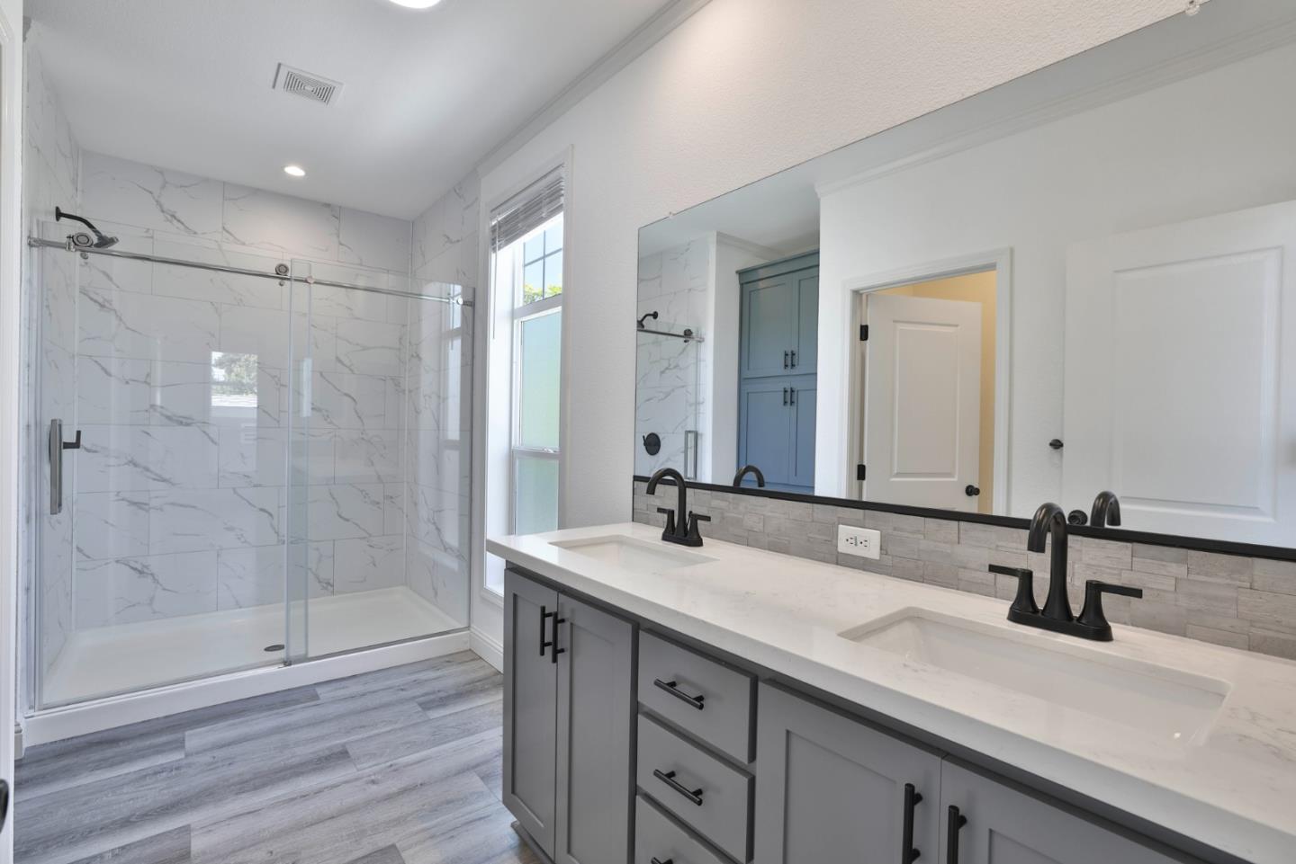 Detail Gallery Image 12 of 32 For 513 Olivian Dr #513,  San Jose,  CA 95123 - 3 Beds | 2 Baths